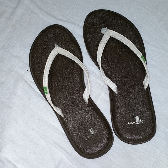 recycled yoga mat sandals